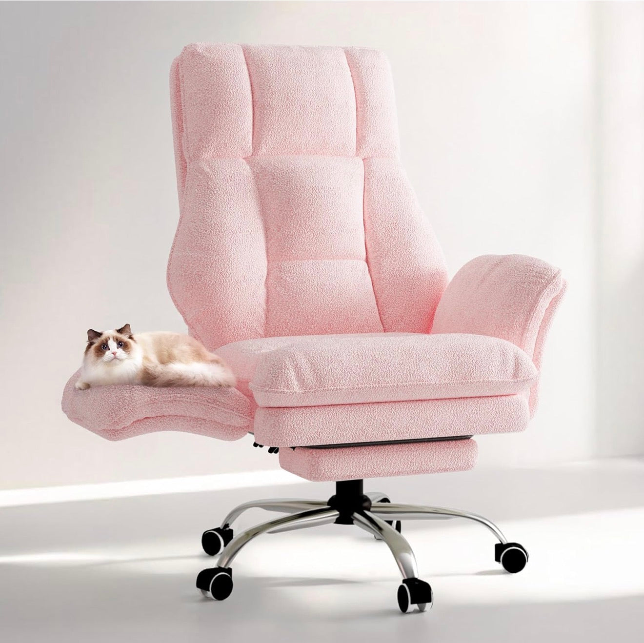 The WideRest Throne — Big & Tall Executive Chair