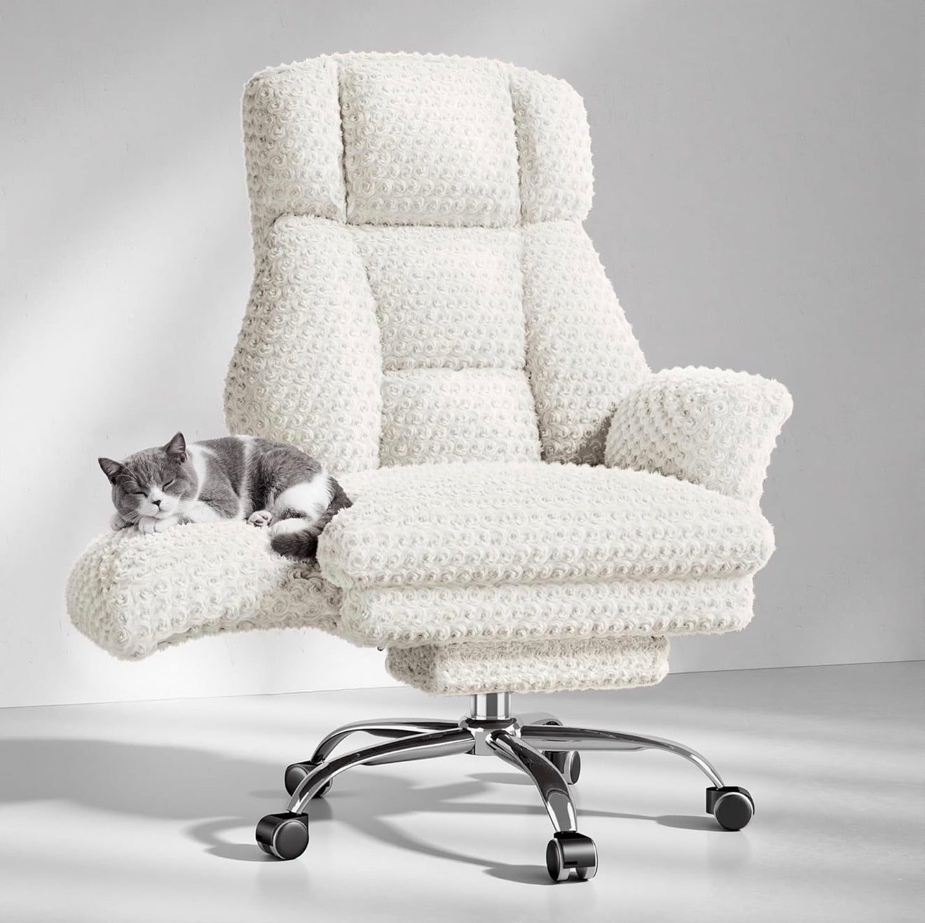 The WideRest Throne — Big & Tall Executive Chair